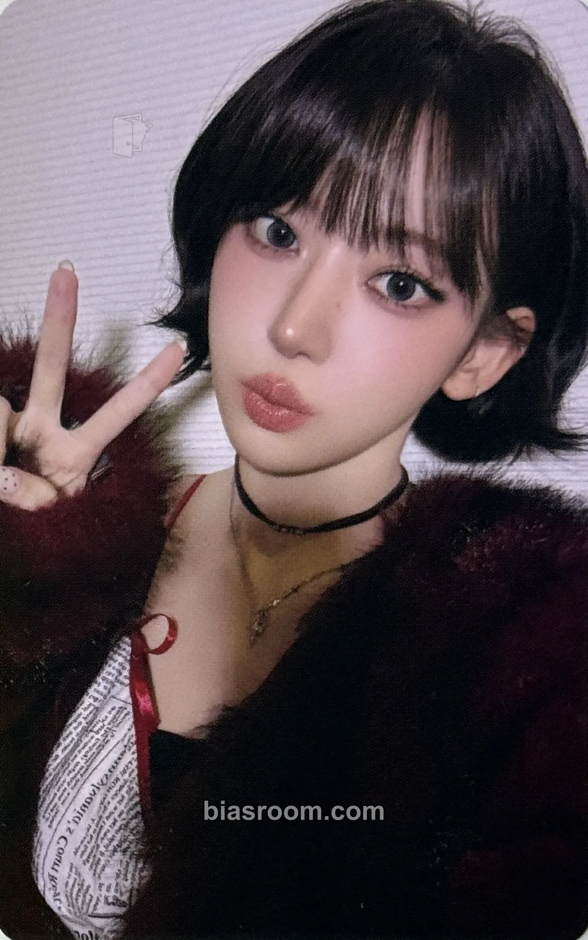 Sakura Easy Crazy Hot Tour Encore (2025/26) Photocard - LE SSERAFIM - LE SSERAFIM K-pop photocard