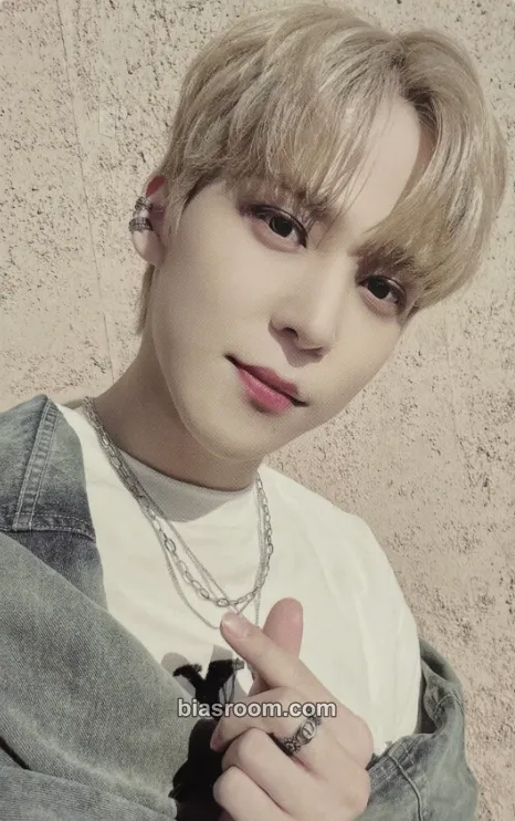 Yunho 3rd Atiny Membership kit Photocard - ATEEZ - ATEEZ K-pop photocard