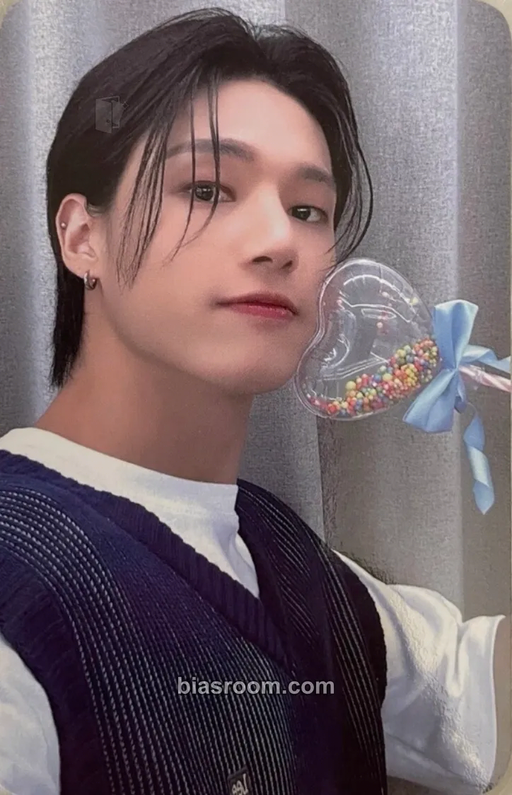 Wooyoung POP-UP: THE WORLD EP.2 : OUTLAW (Everline) Photocard - ATEEZ - ATEEZ K-pop photocard