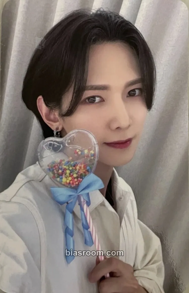 Yeosang POP-UP: THE WORLD EP.2 : OUTLAW (Everline) Photocard - ATEEZ - ATEEZ K-pop photocard
