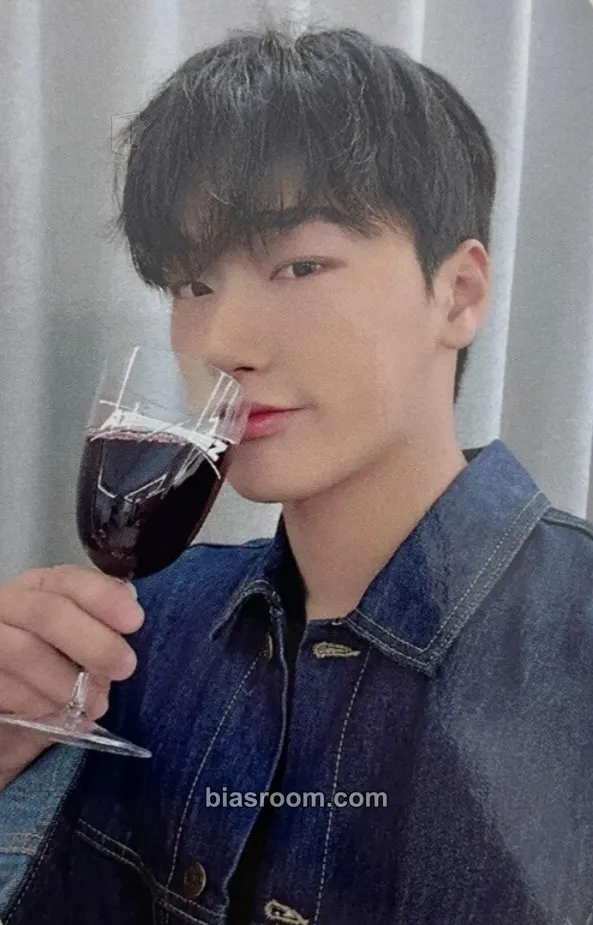 San POP-UP: THE WORLD EP.2 : OUTLAW (Everline) Photocard - ATEEZ - ATEEZ K-pop photocard