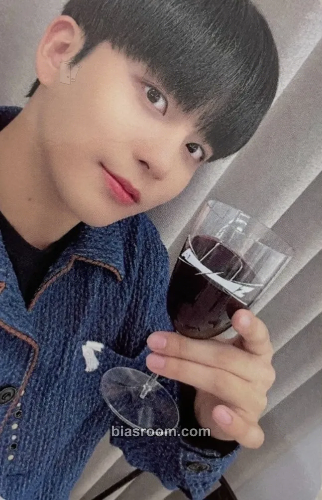 Jongho POP-UP: THE WORLD EP.2 : OUTLAW (Everline) Photocard - ATEEZ - ATEEZ K-pop photocard