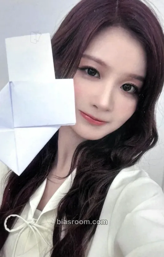 Sullyoon Blue Valentine Photocard - NMIXX - NMIXX K-pop photocard