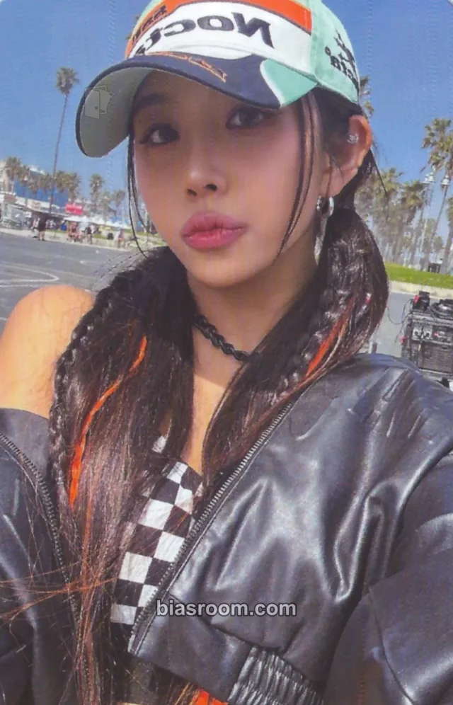 X:IN - E.sha - RRRUN Album album photocard day version