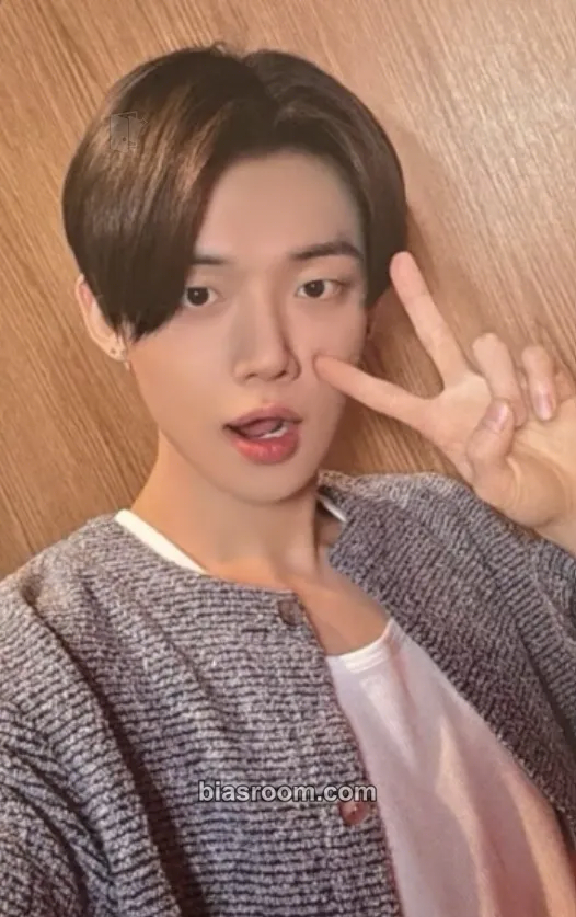 Yeonjun The Star Chapter: Together Photocard - TOMORROW X TOGETHER - TOMORROW X TOGETHER K-pop photocard