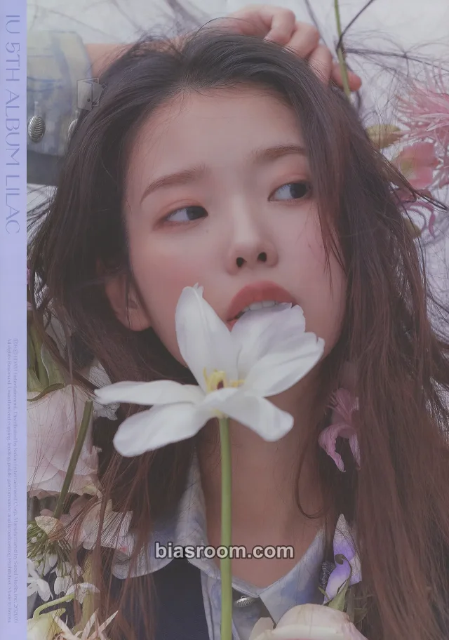 IU - IU - LILAC Album poster pre-order only