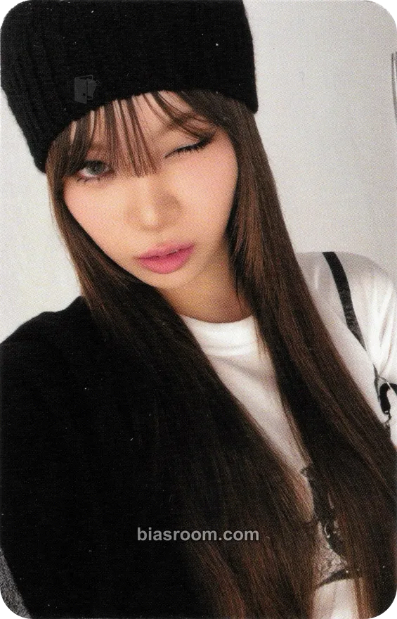 Kim Chaewon SPAGHETTI Photocard - LE SSERAFIM - LE SSERAFIM K-pop photocard