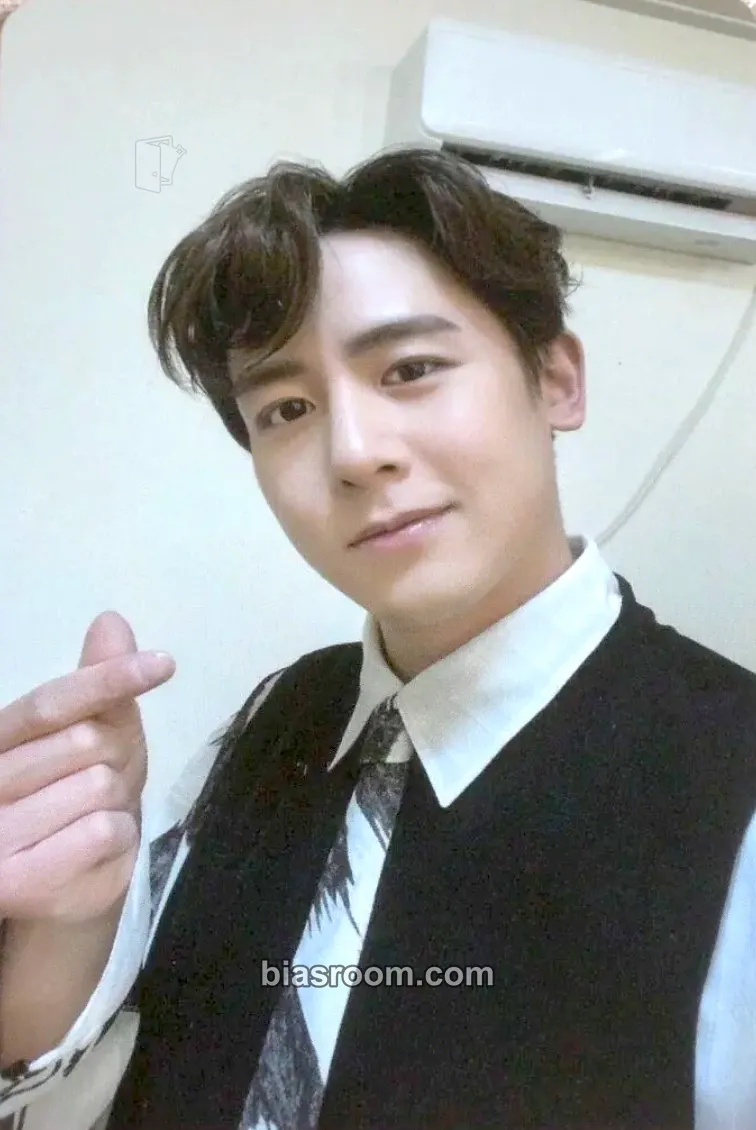 Nichkhun MUST Photocard - 2PM - 2PM K-pop photocard