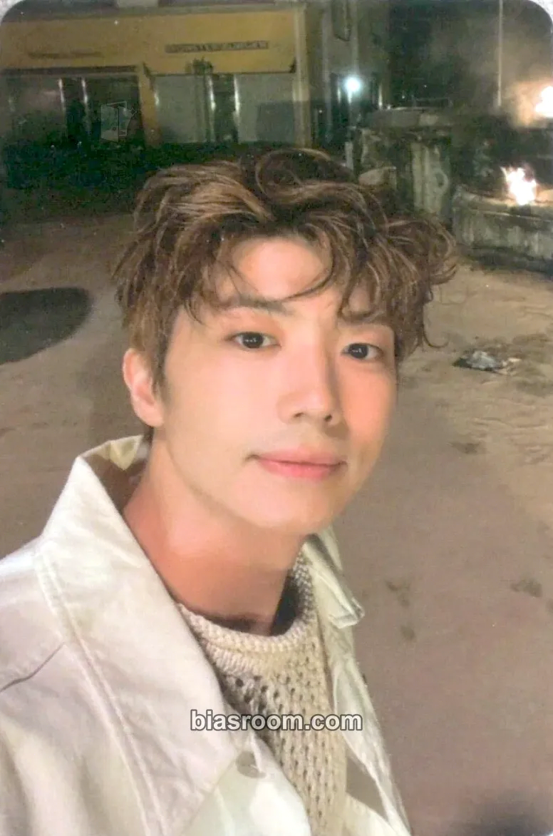 Wooyoung MUST Photocard - 2PM - 2PM K-pop photocard