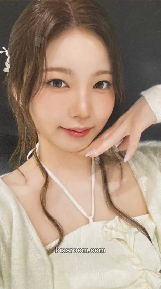 Ayaka AWAKE Photocard - NiziU - NiziU K-pop photocard