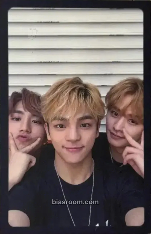 I am NOT Photocard - Stray Kids - Stray Kids K-pop photocard