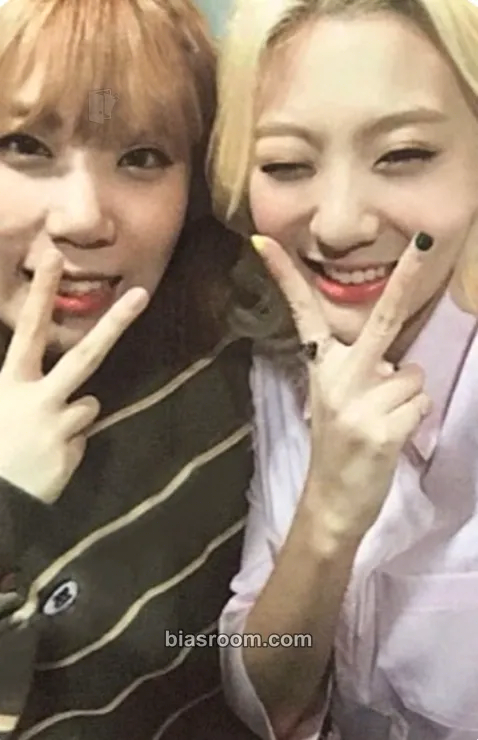 Red Diary Page.1 Photocard - Bolbbalgan4 - Bolbbalgan4 K-pop photocard