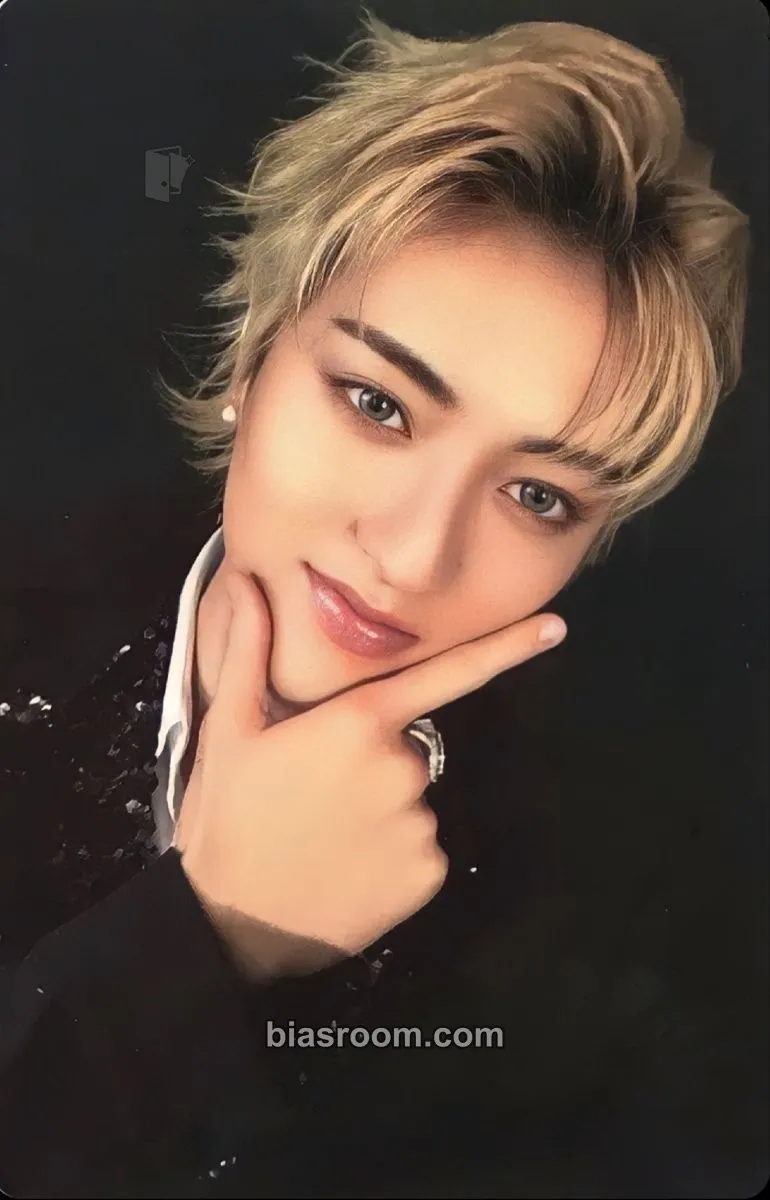 Haruto REBOOT Photocard - TREASURE - TREASURE K-pop photocard