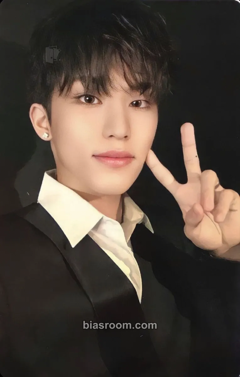 Park Jeongwoo REBOOT Photocard - TREASURE - TREASURE K-pop photocard