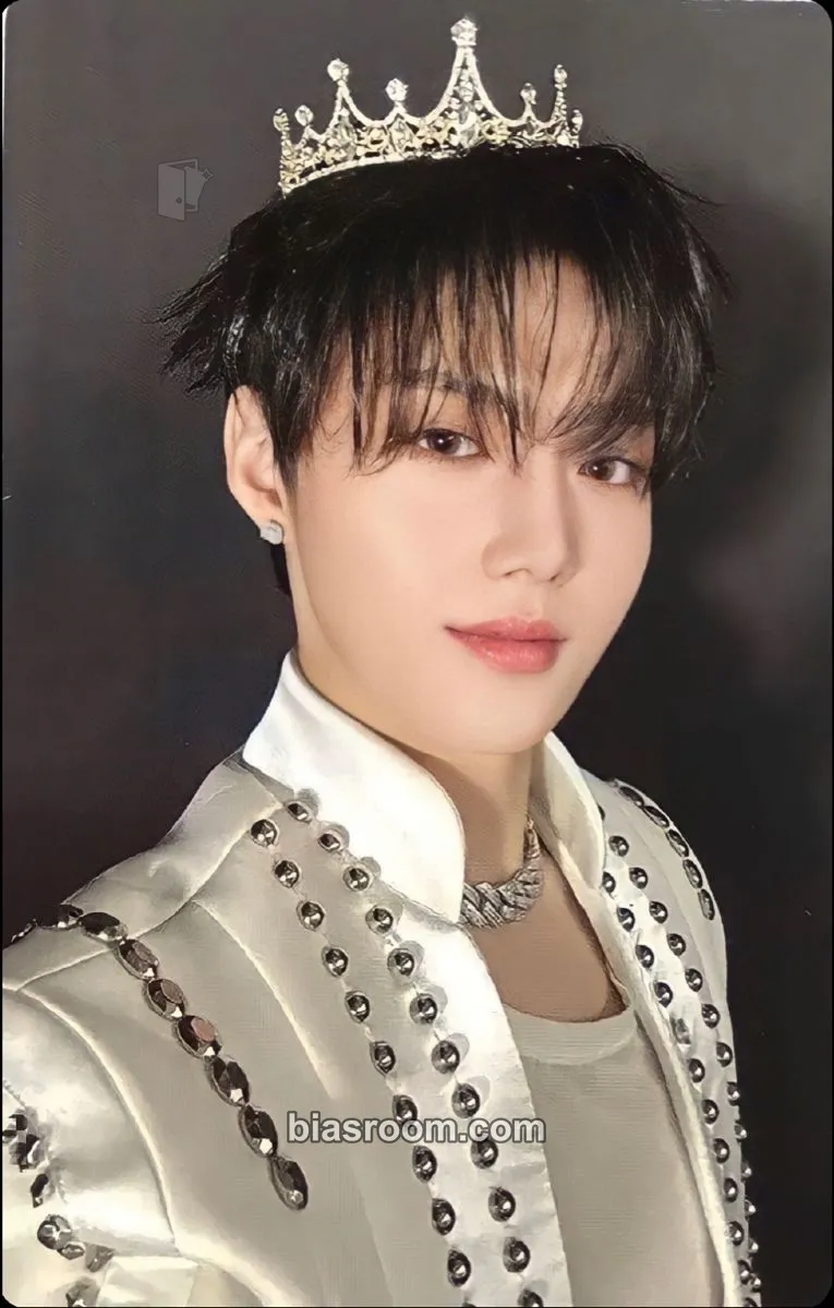 Doyoung REBOOT Photocard - TREASURE - TREASURE K-pop photocard