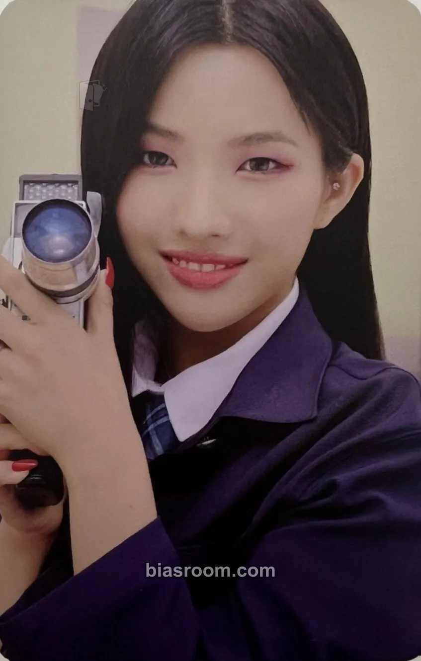 Soyeon 2nd Neverland Membership Photocard - i-dle - i-dle K-pop photocard