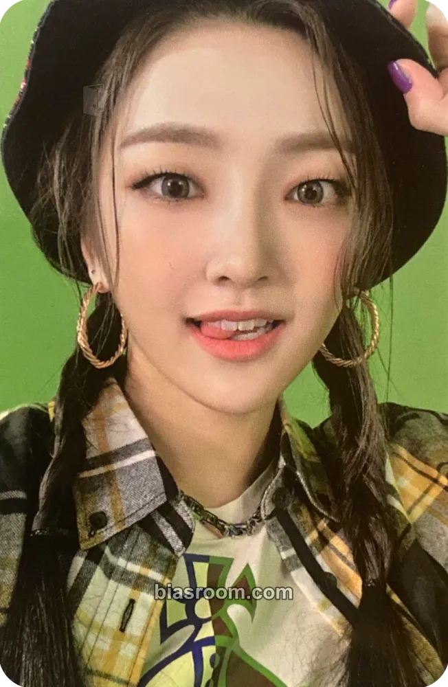 Soeun We Play Photocard - Weeekly - Weeekly K-pop photocard