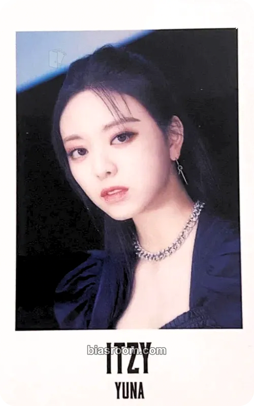 Yuna IT’z ITZY Photocard - ITZY - ITZY K-pop photocard