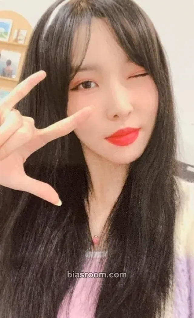 GFRIEND - Yuju - 2021 Season’s Greetings “an ordinary day” Other season's greetings