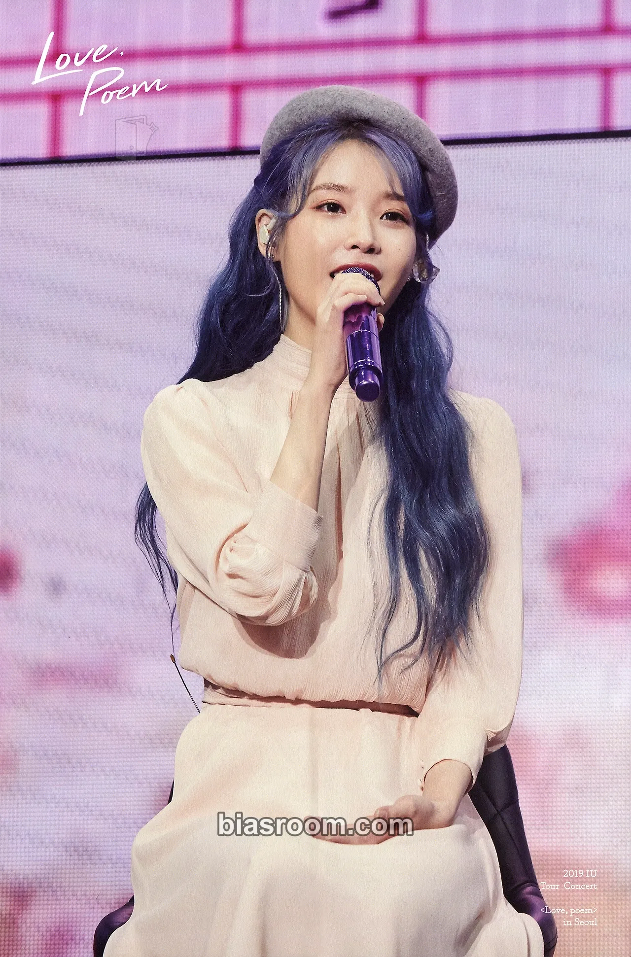 IU 2019 IU Tour Concert <Love,poem> in Seoul DVD & Blu-ray Photocard - IU K-pop photocard