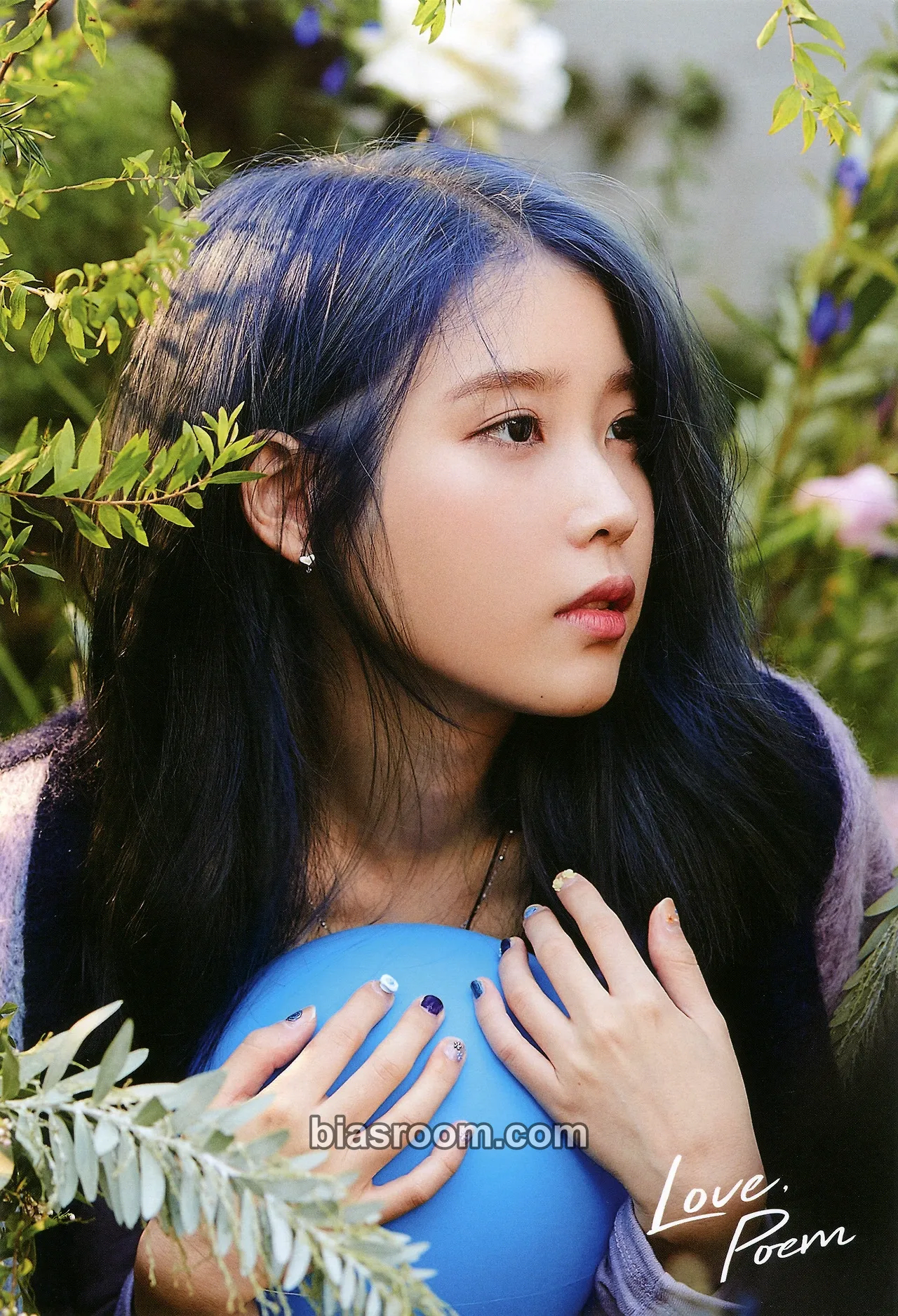 IU 2019 IU Tour Concert <Love,poem> in Seoul DVD & Blu-ray Photocard - IU K-pop photocard