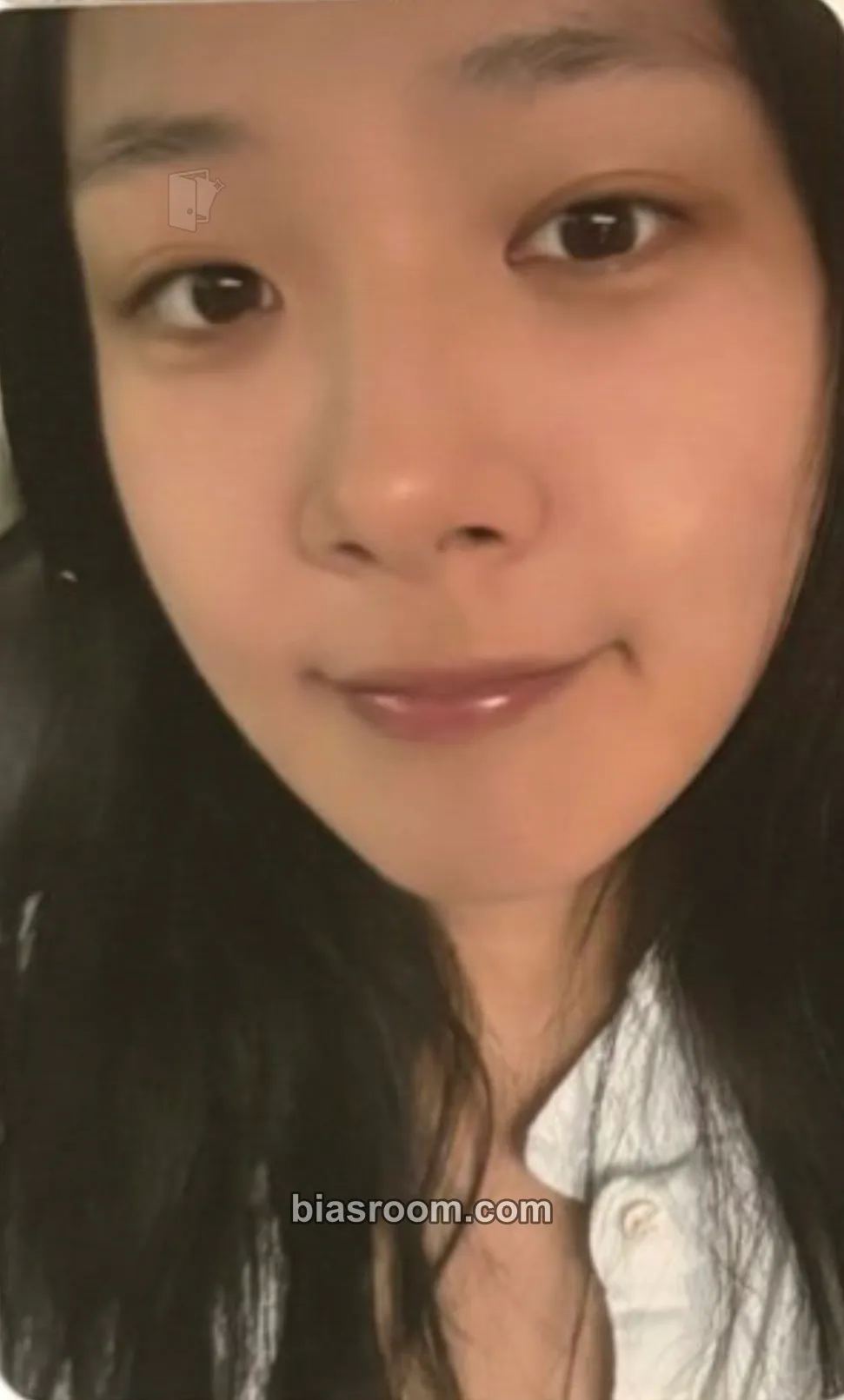 BIBI BIBI x 2000 ARCHIVES collab Photocard - BIBI K-pop photocard
