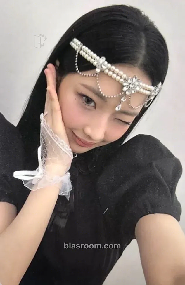 Ruka BABYMONS7ER Photocard - BABYMONSTER - BABYMONSTER K-pop photocard
