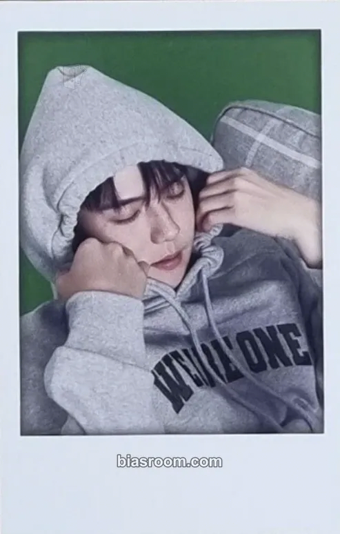 Sehun 2024 EXO Season's Greetings — Valentine's Day at School Photocard - EXO - EXO K-pop photocard