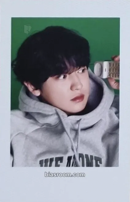 Chanyeol 2024 EXO Season's Greetings — Valentine's Day at School Photocard - EXO - EXO K-pop photocard