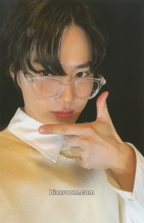 Suho 2023 EXO Season's Greetings Photocard - EXO - EXO K-pop photocard