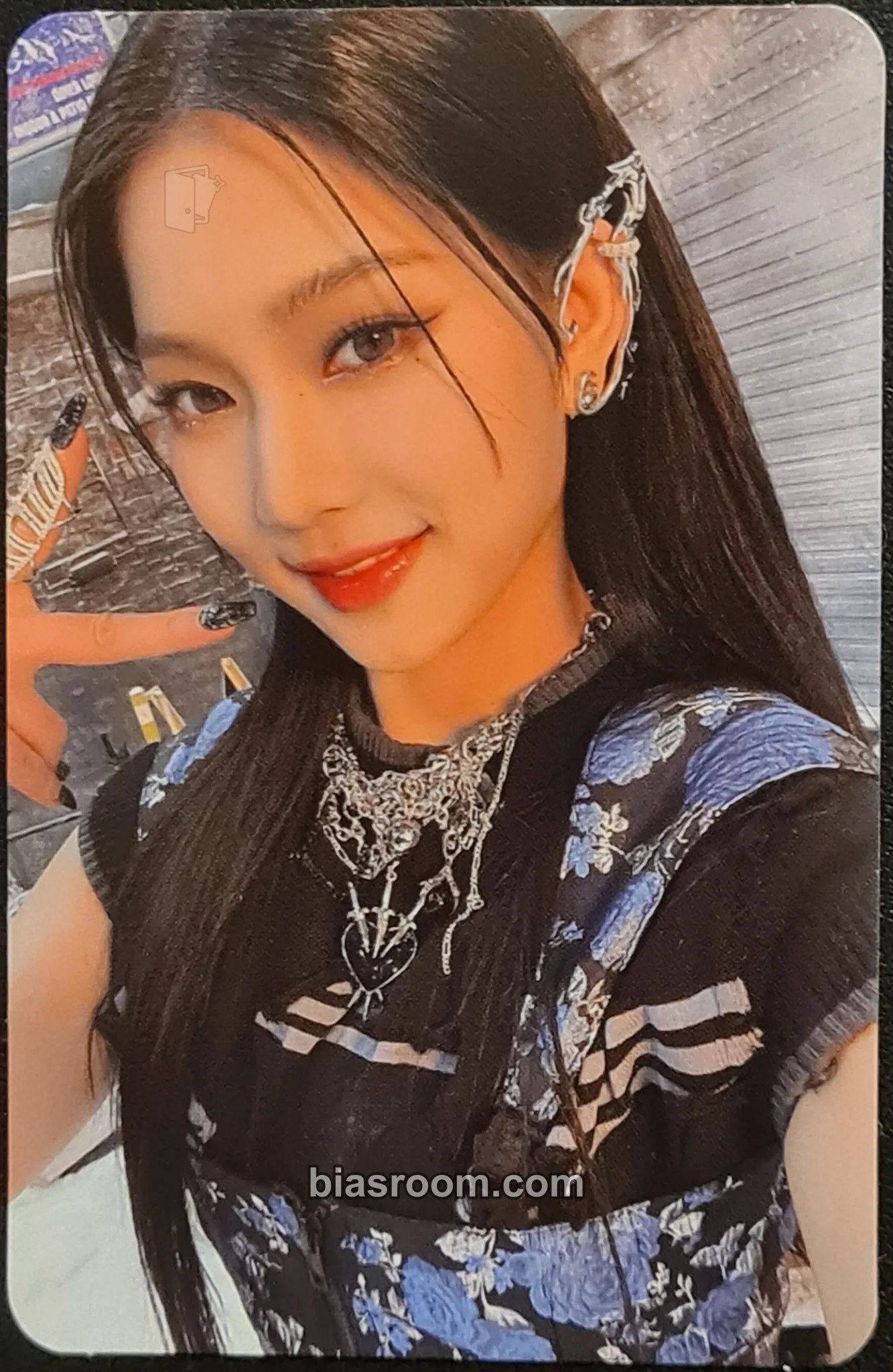 Isa YOUNG-LUV.COM Photocard - STAYC - STAYC K-pop photocard