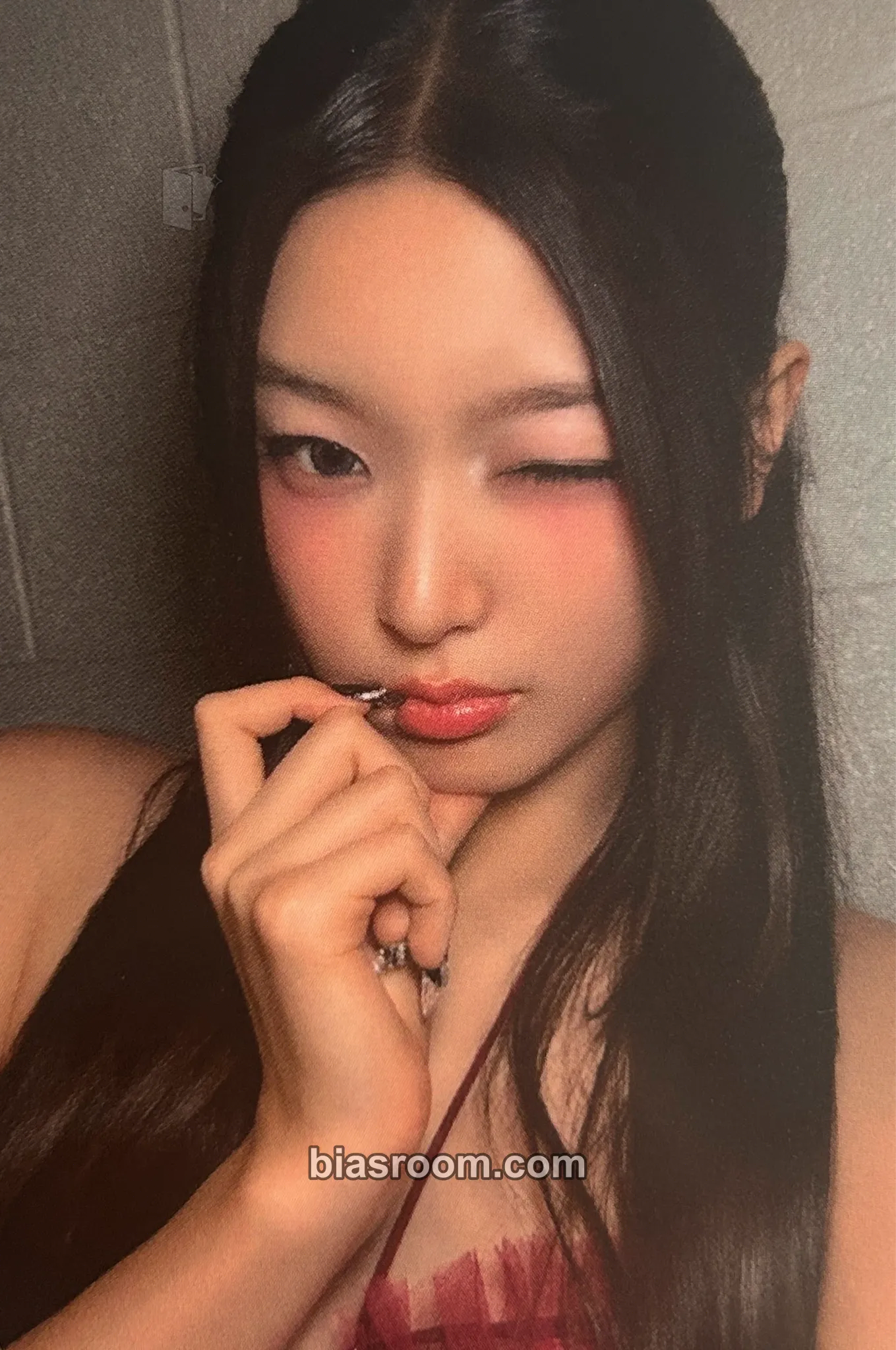 Yoonchae THE BEAUTIFUL CHAOS TOUR Photocard - KATSEYE - KATSEYE K-pop photocard