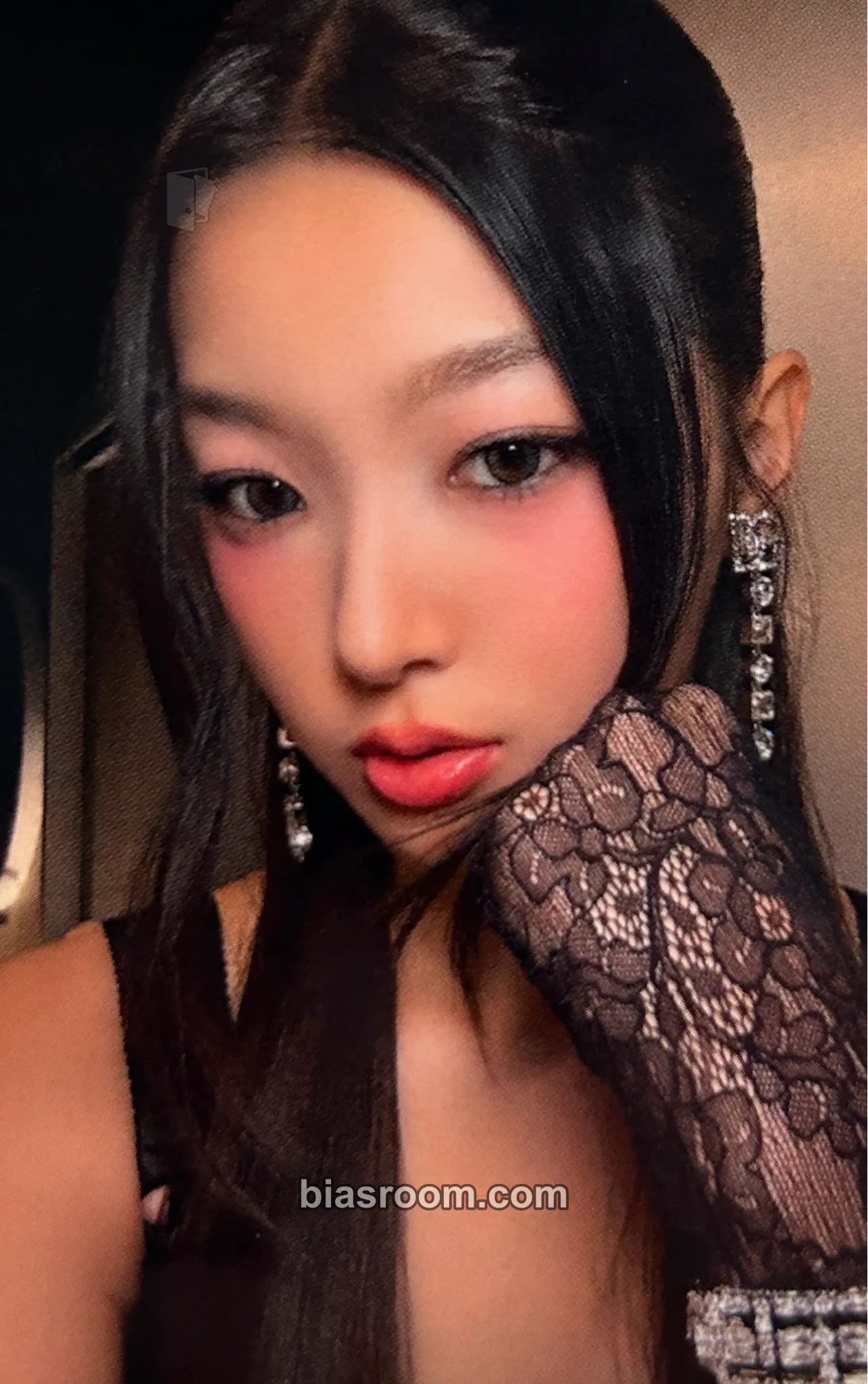 Yoonchae THE BEAUTIFUL CHAOS TOUR Photocard - KATSEYE - KATSEYE K-pop photocard