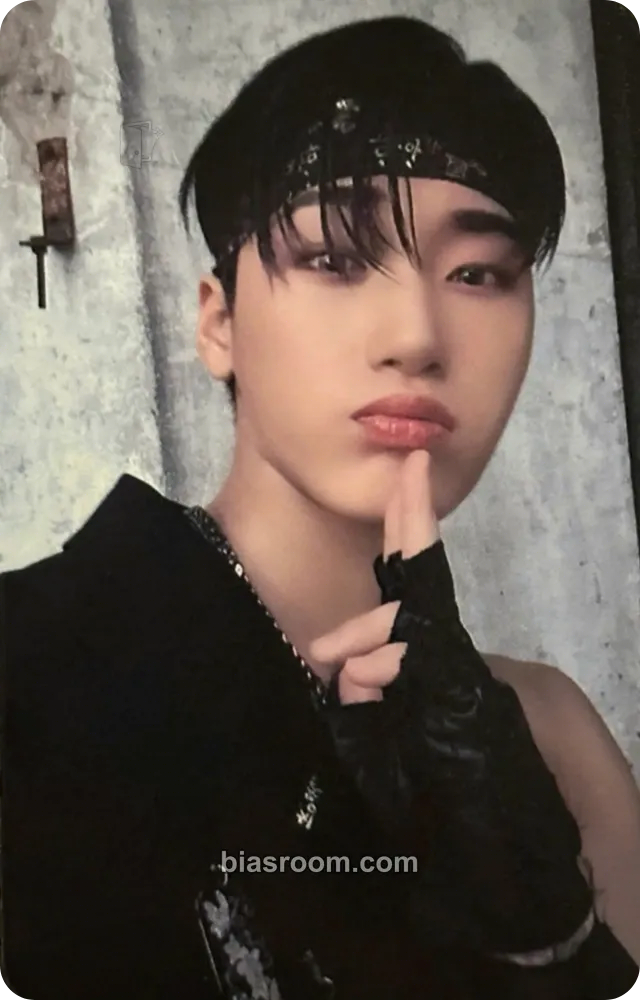 San THE WORLD EP.2 : OUTLAW Photocard - ATEEZ - ATEEZ K-pop photocard