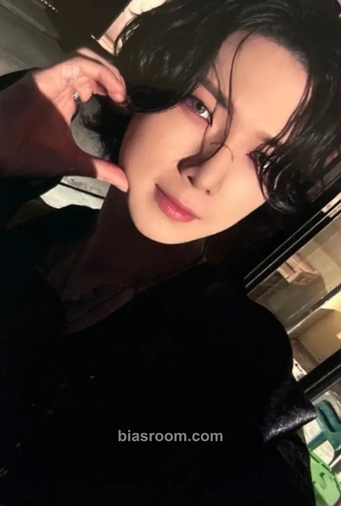 Yeosang THE WORLD EP.2 : OUTLAW Photocard - ATEEZ - ATEEZ K-pop photocard