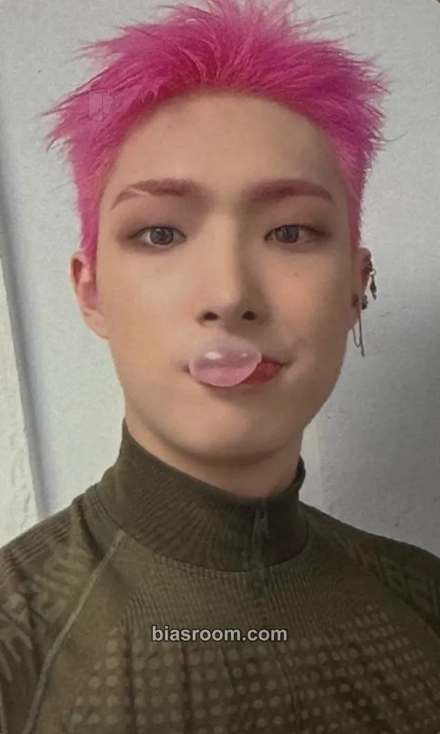 Mingi THE WORLD EP.2 : OUTLAW Photocard - ATEEZ - ATEEZ K-pop photocard