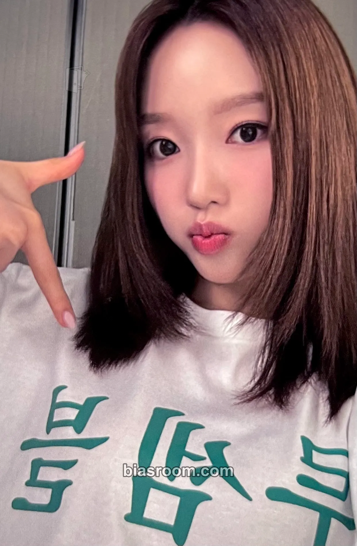 Go Won LOOSSEMBLE 2nd USA Tour: Up_Link Station Photocard - Loossemble - Loossemble K-pop photocard