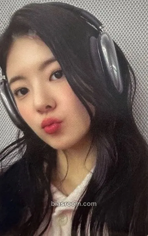 Lia Cheshire Photocard - ITZY - ITZY K-pop photocard