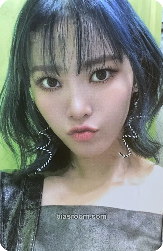 Monday Play Game : Awake Photocard - Weeekly - Weeekly K-pop photocard