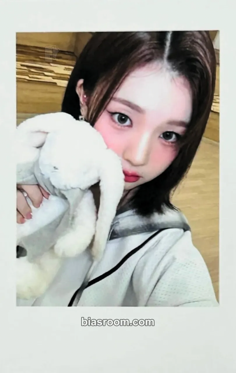 Yeonji Performante Photocard - tripleS - tripleS K-pop photocard