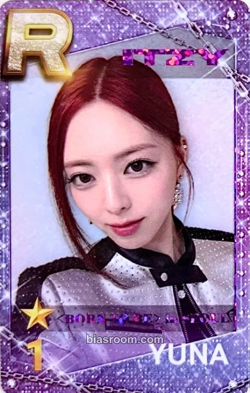 Yuna ITZY 2nd World Tour 'Born To Be' Photocard - ITZY - ITZY K-pop photocard