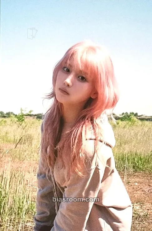 Jiwoo The Chronicles of NMIXX: How to Catch Aurora Photocard - NMIXX - NMIXX K-pop photocard
