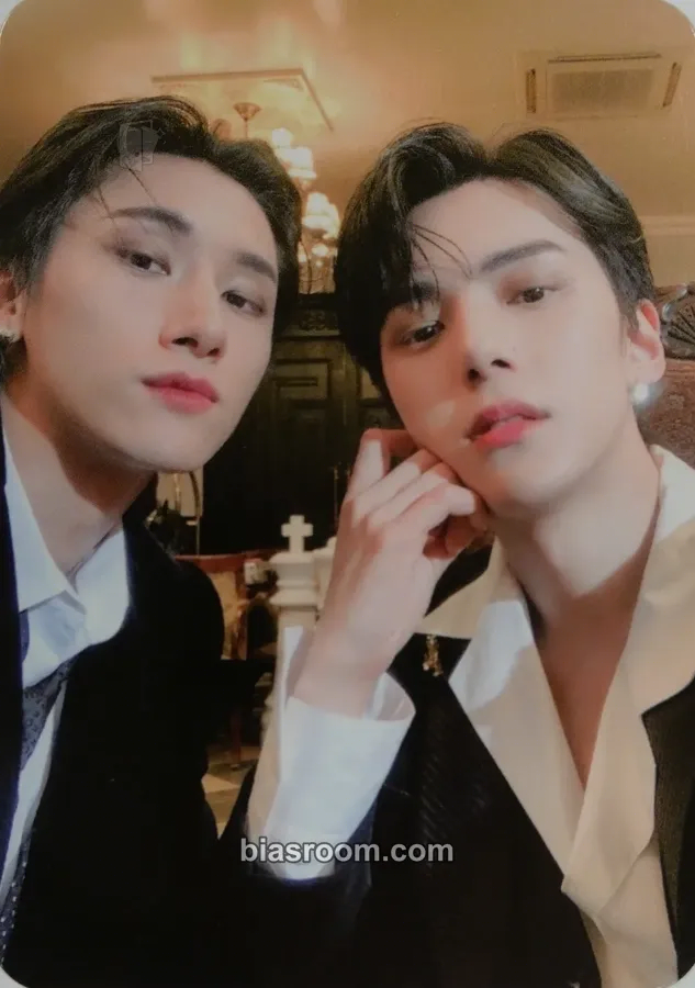 One of a Kind Photocard - MONSTA X - MONSTA X K-pop photocard
