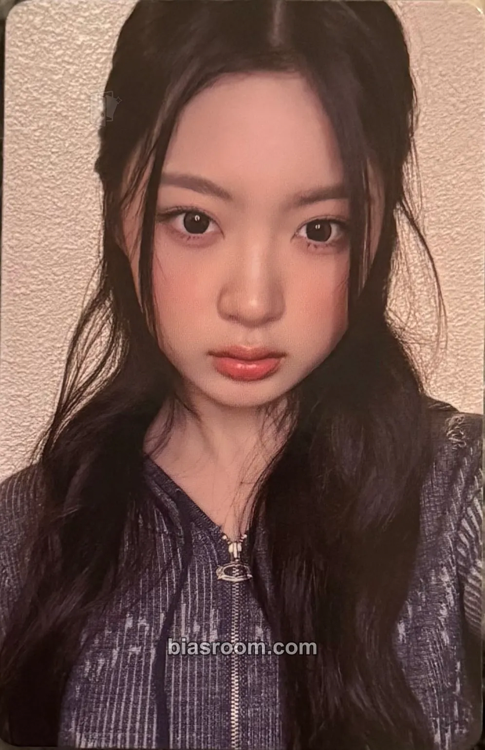 Kya UNCUT GEM Photocard - KiiiKiii - KiiiKiii K-pop photocard
