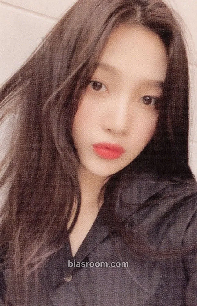 Joy 2020 Season's Greetings Photocard - Red Velvet - Red Velvet K-pop photocard