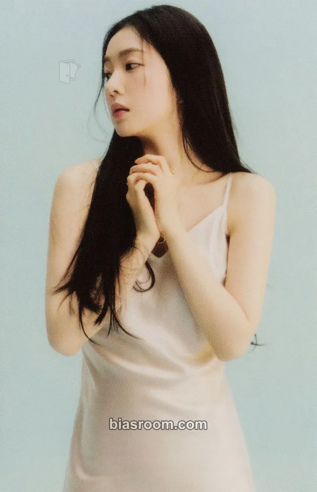 Irene 2021 Season's Greetings Photocard - Red Velvet - Red Velvet K-pop photocard