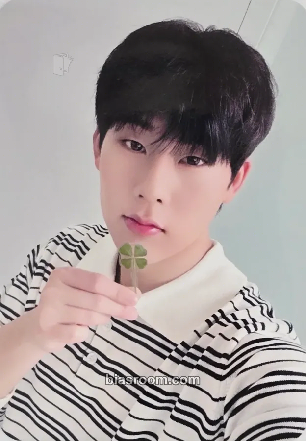 Joohoney 'Monologue' The 10th Anniversary Pop-Up Store Photocard - MONSTA X - MONSTA X K-pop photocard