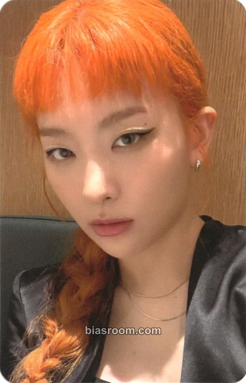 Seulgi 'InteRView' Vol. 7 Queendom Photocard - Red Velvet - Red Velvet K-pop photocard