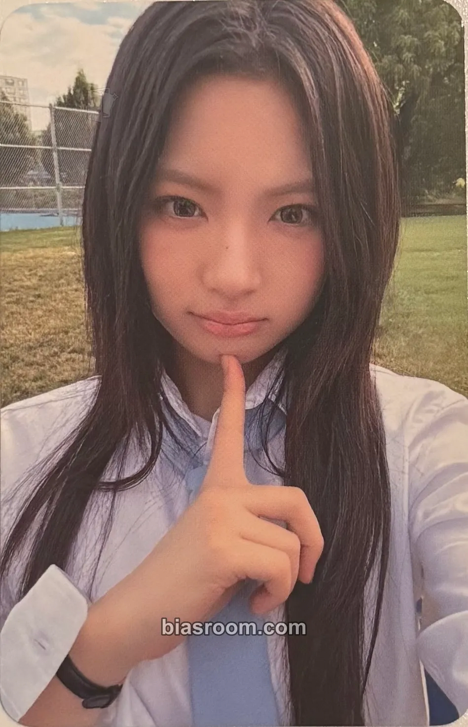 Kya DANCING ALONE Photocard - KiiiKiii - KiiiKiii K-pop photocard