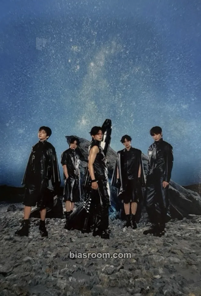 The Star Chapter: Together Photocard - TOMORROW X TOGETHER - TOMORROW X TOGETHER K-pop photocard